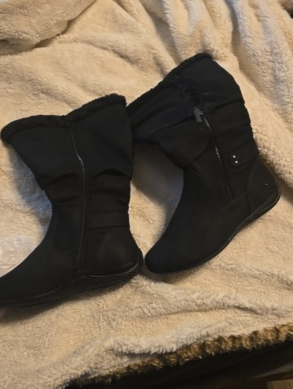 060426  New. Still in box. AIR Underground Women's Dixie Black High-Top  Boot -